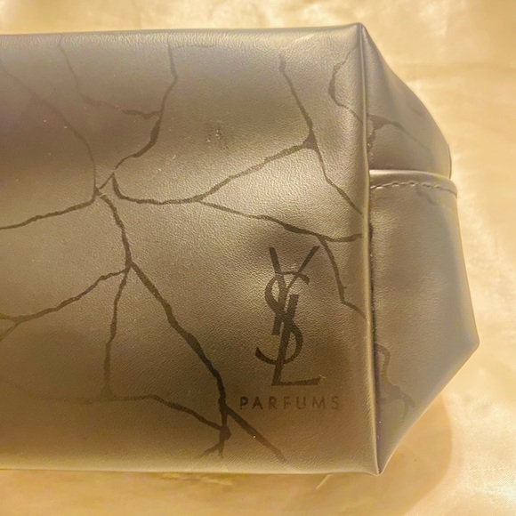 YSL Yves Saint Lauren Beauty Bag - Picture 7 of 8